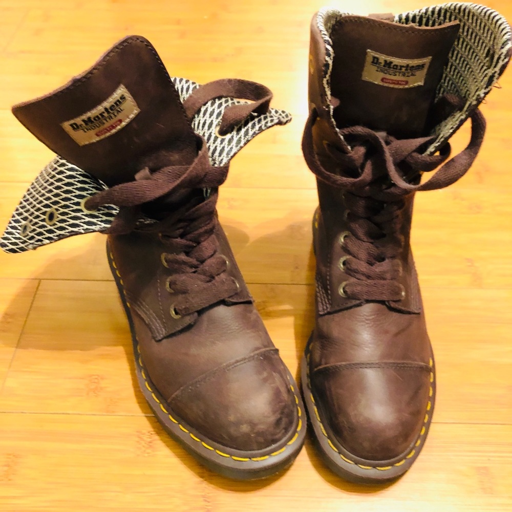 Like New Doc Martens - Picture 2 of 5